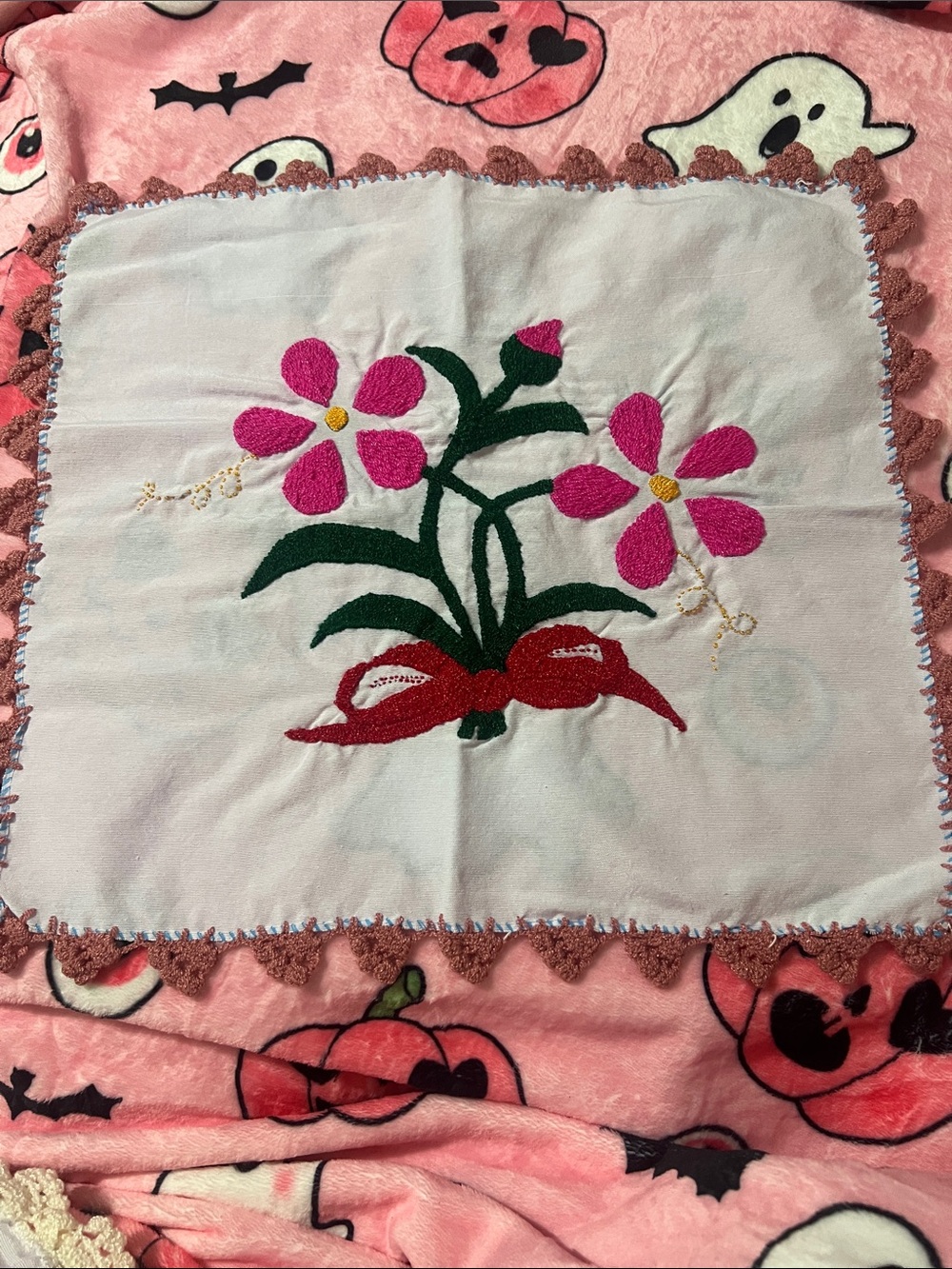 Hand-Embroidered Mexican Tortilla Warm - Pink Floral